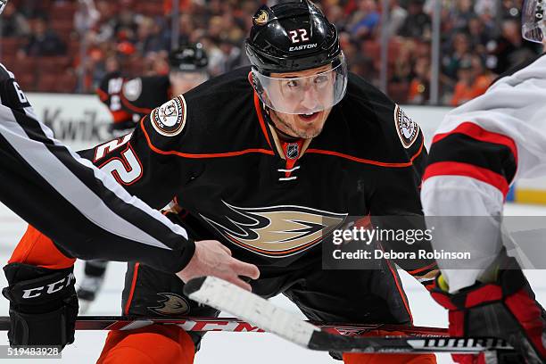 Shawn Horcoff of the Anaheim Ducks takes a face-off during the game against the New Jersey Devils on March 14, 2016 at Honda Center in Anaheim,...