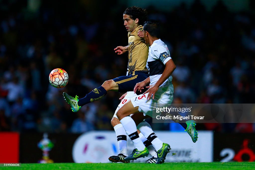 Pumas UNAM v Olimpia - Copa Bridgestone Libertadores 2016