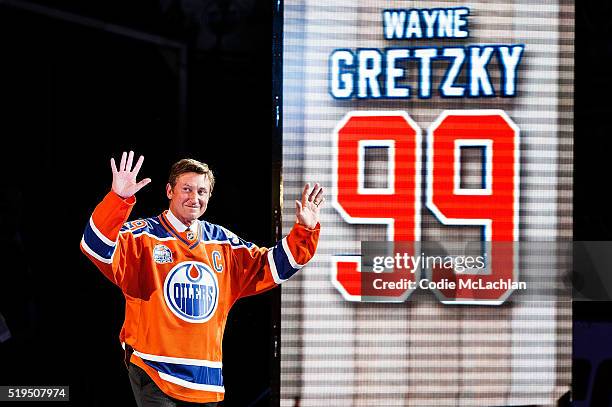 Former Edmonton Oilers forward Wayne Gretzky greets fans during the closing ceremonies at Rexall Place following the game between the Edmonton Oilers...