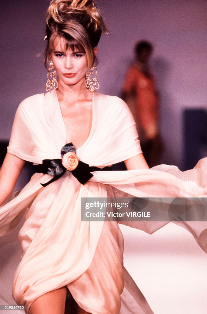 Chanel - Runway - Haute Couture Spring/Summer 1989-1990