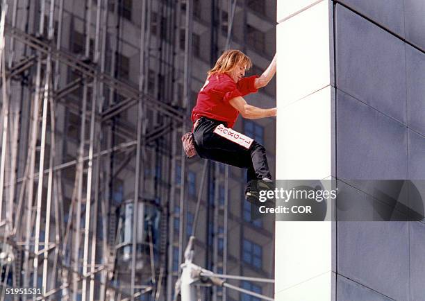 Al Rouse Climber 1,567 Alain Robert Climber Stock Photos, High-Res Pictures, and Images ...