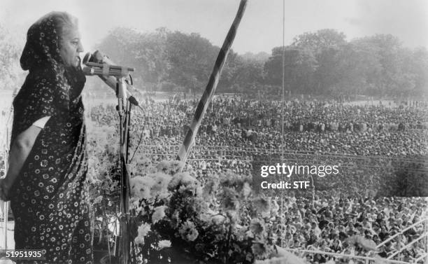 Indian Prime minister Indira Gandhi adresses to the crowd of students at New Delhi on December 1971.