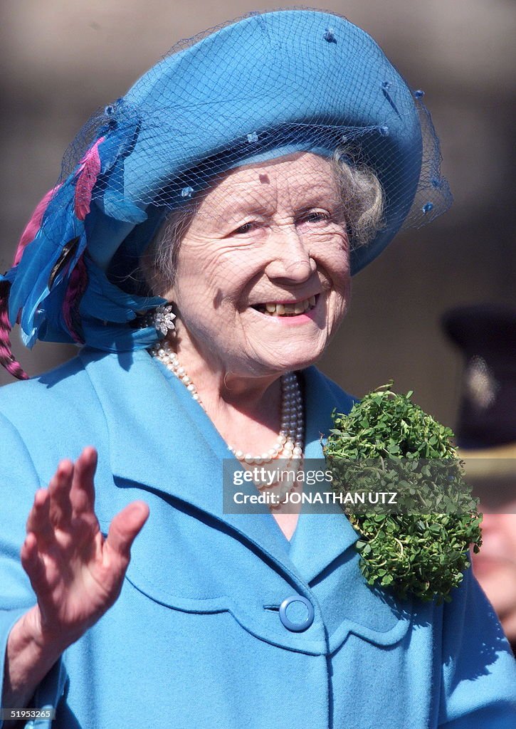 Britain's Queen Elizabeth The Queen Mother wears a