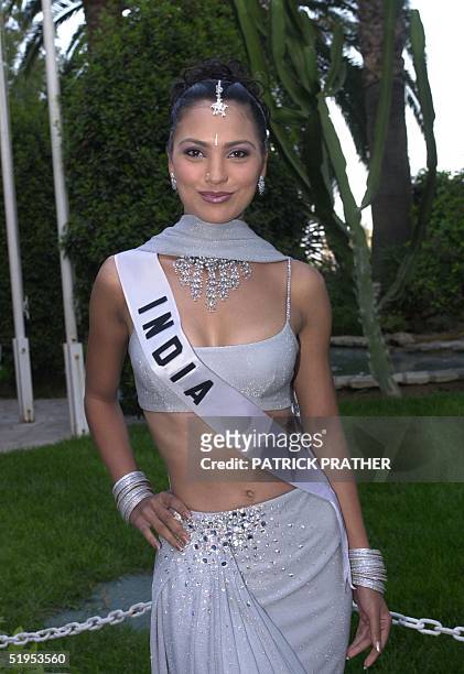 Lara Dutta, Miss India 2000, poses for photographers 01 May 2000 in Nicosia before heading to an evening event for the 2000 Miss Universe pageant....