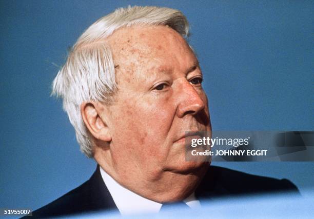 This file picture taken 12 October 1989 shows former British prime minister Sir Edward Heath, during a Conservative party conference in Blackpool....