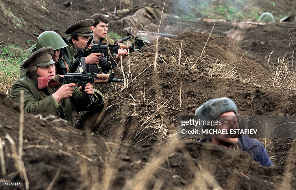 Russian-speaking nationalist fighters of the newly