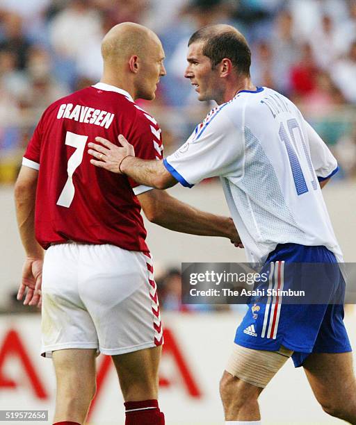 Zinedine Zidane of France and Thomas Gravesen of Denmark shake hands after the FIFA World Cup Korea/Japan Grourp A match between Denmark and France...