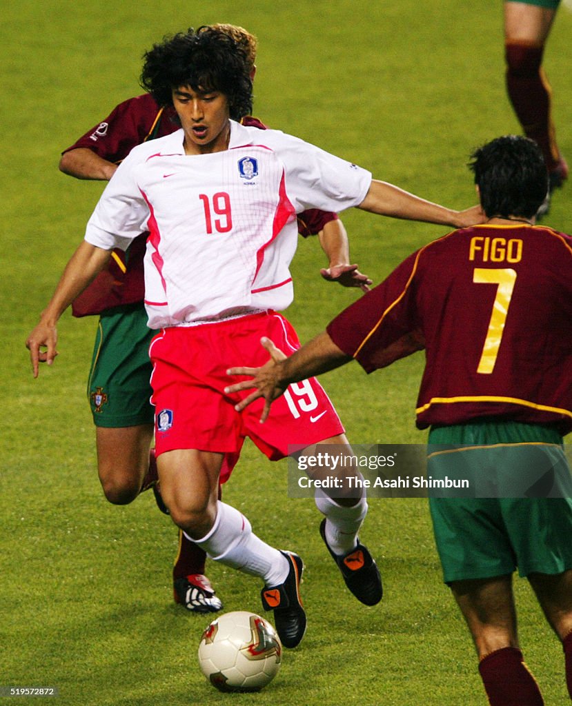 Portugal v South Korea - FIFA World Cup Korea/Japan Group D
