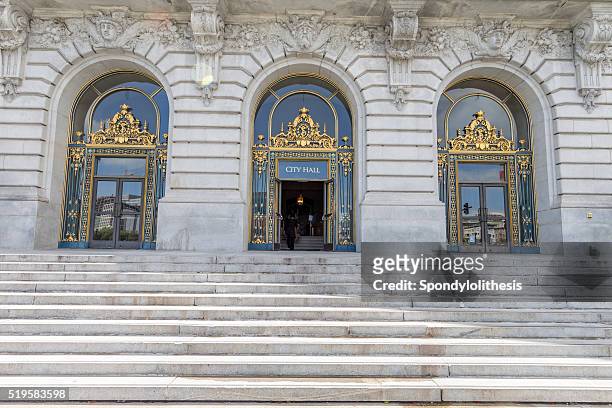 san francisco city hall front dorrs - san francisco city hall stock pictures, royalty-free photos & images
