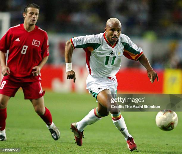 El Hadji Diouf of Senegal in action during the FIFA World Cup Korea/Japan quarter final match between Senegal and Turkey at the Nagai Stadium on June...