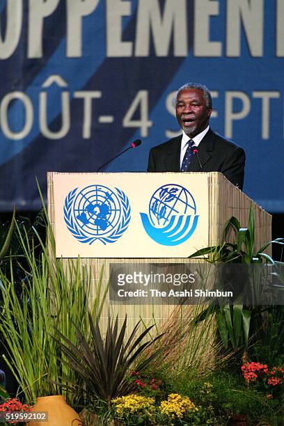 South African President Thabo Mbeki addresses at the closing session of the World Summit on Sustainable Development at on September 4, 2002 in...