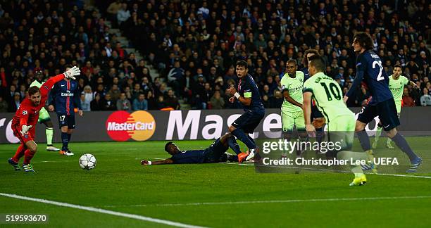 Fernandinho of Man City scores their second goal during the UEFA Champions League Quarter Final First Leg match between Paris Saint-Germain and...