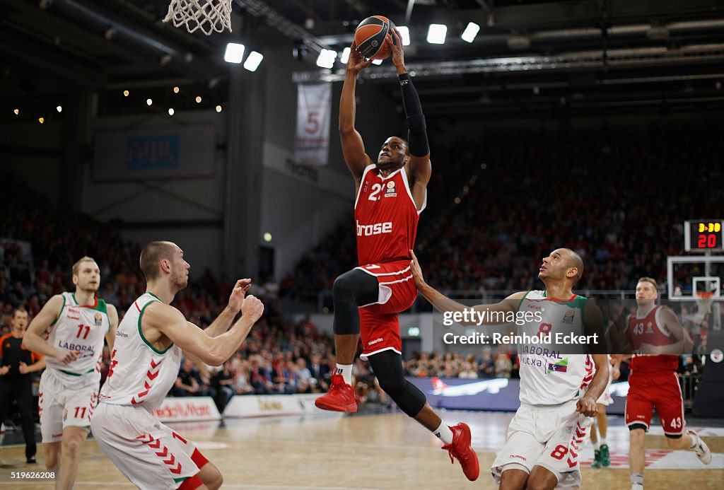 Brose Baskets Bamberg v Laboral Kutxa Vitoria Gasteiz - Turkish Airlines Euroleague