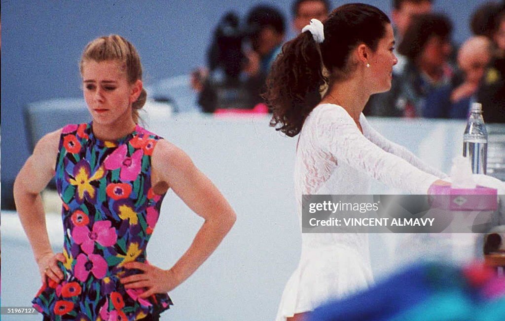 US figure skaters Tonya Harding (L) and Nancy Kerr