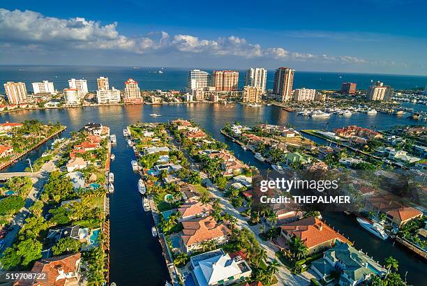 den intracoastal waterway in fort lauderdale - fort lauderdale stock-fotos und bilder