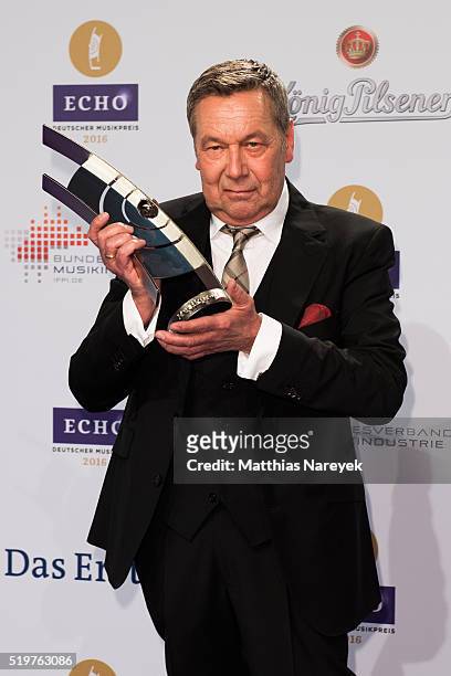 Roland Kaiser poses with his award at the winners board during the Echo Award 2016 on April 7, 2016 in Berlin, Germany.