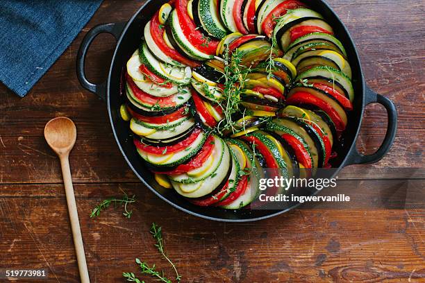 vegetables ratatouille - ratatuia foto e immagini stock