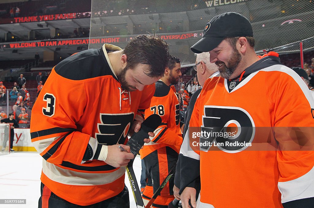 Washington Capitals v Philadelphia Flyers