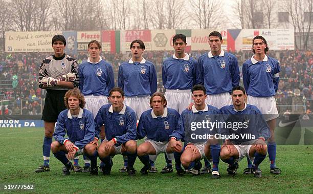 Team shot Italy prior to the Under 21 match played between Italy and Bulgaria at Paolo Mazza stadium on December 20, 1995 in Ferrara, Italy