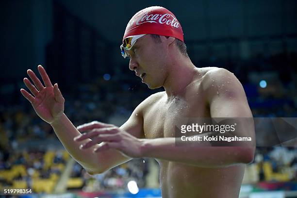 Kosuke Kitajima looks dejected after the men's 200m Breaststroke final during the Japan Swim 2016 at Tokyo Tatsumi International Swimming Pool on...