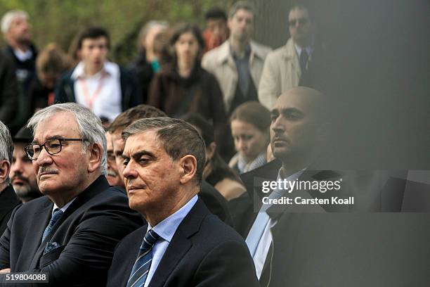 Romani Rose , Chairman of the Central Council of German Sinti and Roma and Zoni Weisz , a Dutch Sinto and Holocaust survivor attend a solidarity...