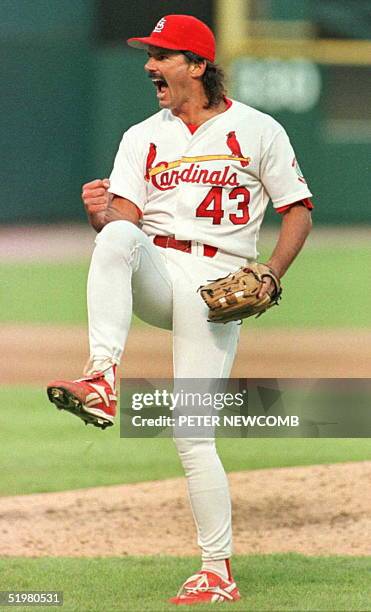 St. Louis Cardinals' Dennis Eckersley celebrates after pitching the last out against the San Diego Padres 01 October of their National League...