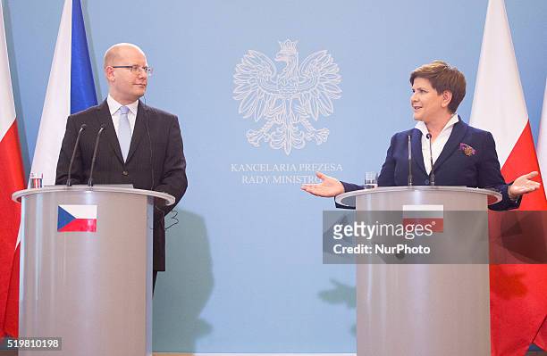 Czech Prime Minister Bohuslav Sobotka and Polish Prime Minister Beata Szydo during a press conference in Warsaw, Poland, on April 8, 2016.