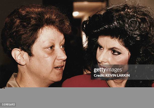 This file photo shows Norma McCorvey, the former "Jane Roe" in the landmark Supreme Court decision Roe v.Wade, as she tells reporters 18 September...