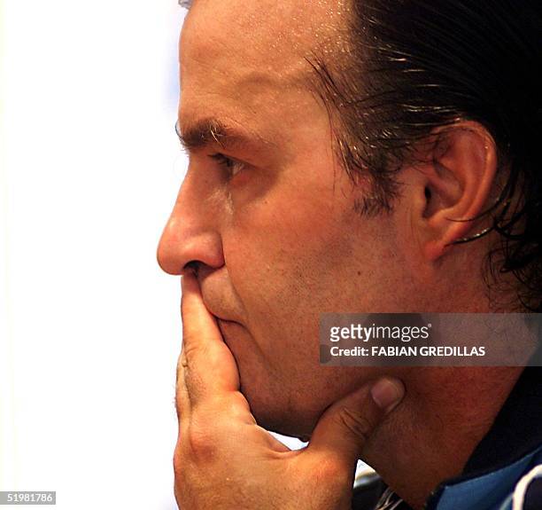 Technic director of the Argentine soccer selection Marcelo Bielsa, listens to a question 26 March 2001 in Buenos Aires, Argentina. El director...