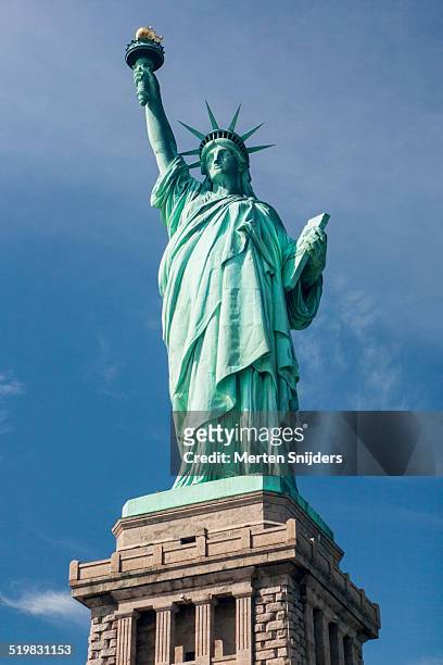the statue of liberty - frihetsgudinnan bildbanksfoton och bilder