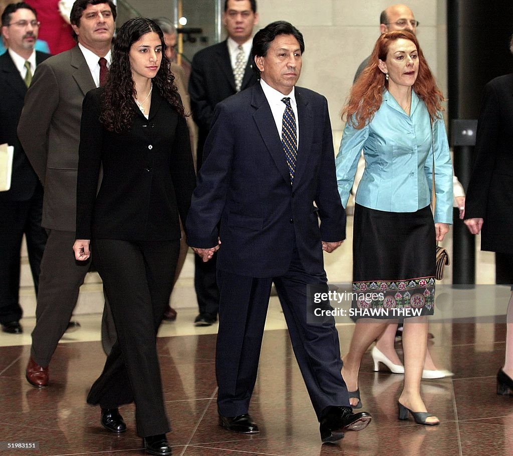 Peruvian Presidentelect Alejandro Toledo , his daughter Chantal and... News Photo Getty Images