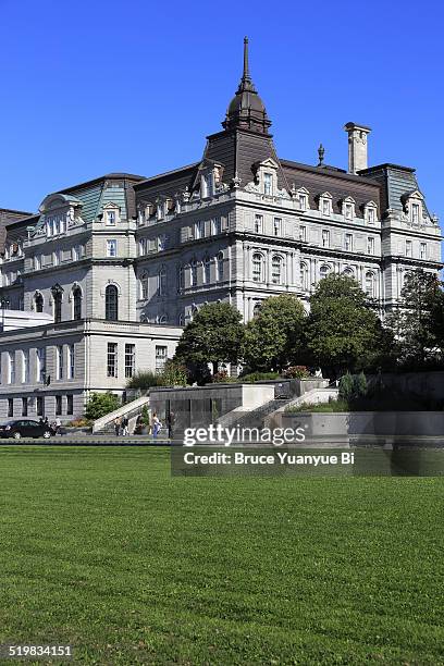 champ-de-mars and city hall - hotel de ville montreal stock pictures, royalty-free photos & images