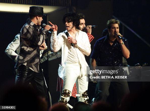 Nsync Group Performance Michael Jackson performs with the group 'NSYNC at Madison Square ...