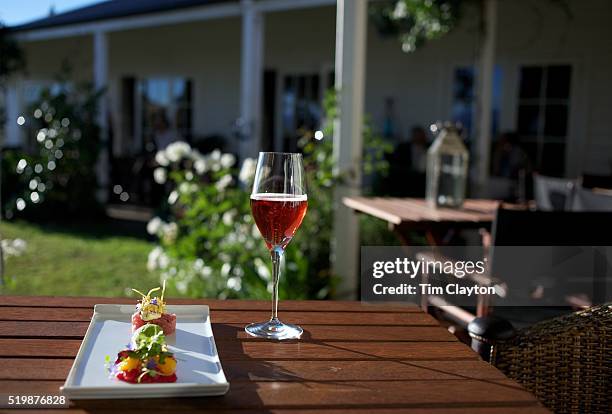 marlborough wine region, blenheim - blenheim stock pictures, royalty-free photos & images