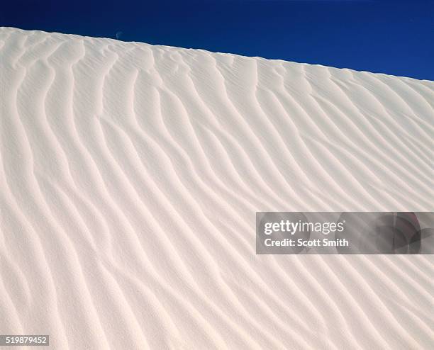 sand dune in new mexico - white sand texture stock pictures, royalty-free photos & images