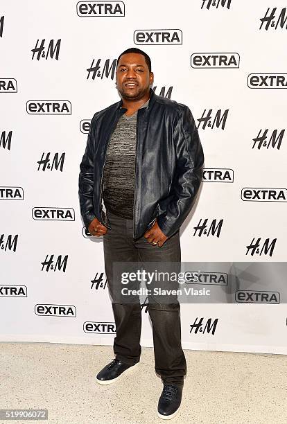 Actor Mekhi Phifer visits "Extra" at H&M Times Square on April 8, 2016 in New York City.