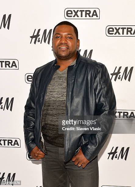 Actor Mekhi Phifer visits "Extra" at H&M Times Square on April 8, 2016 in New York City.