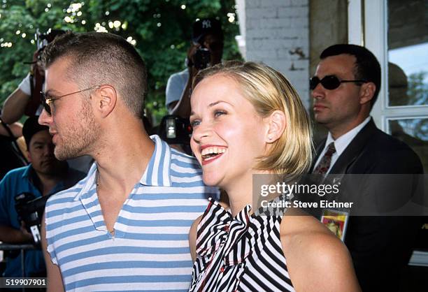 Reese Witherspoon and Ryan Phillippe attend the premiere of 'Legally Blonde,' Southampton, New York, July 7, 2001.