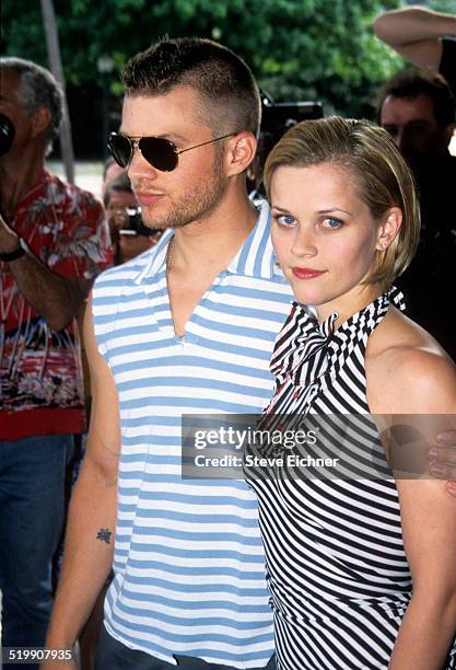 Reese Witherspoon and Ryan Phillippe attend the premiere of 'Legally Blonde,' Southampton, New York, July 7, 2001.