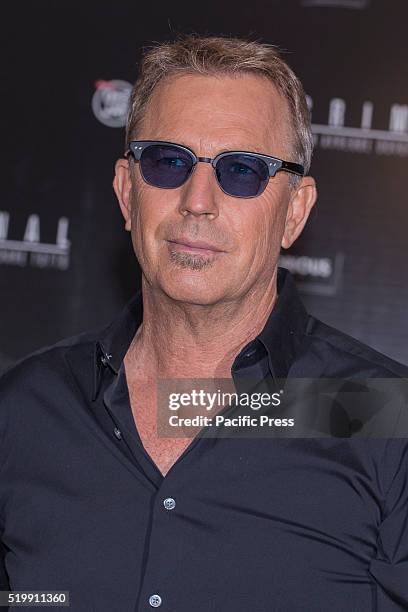 Actor Kevin Costner poses during a photocall for his new movie 'Criminal' at Hotel Bernini.