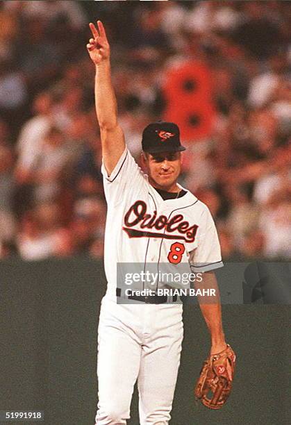 Cal Ripken 2130 92 Number 2130 Stock Photos, High-Res Pictures, and Images - Getty Images