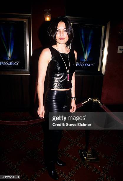 Mariska Hargitay at premiere of 'Frequency,' New York, April 26, 2000.