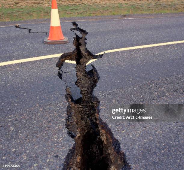 earthquake damaged street - earthquake stock pictures, royalty-free photos & images