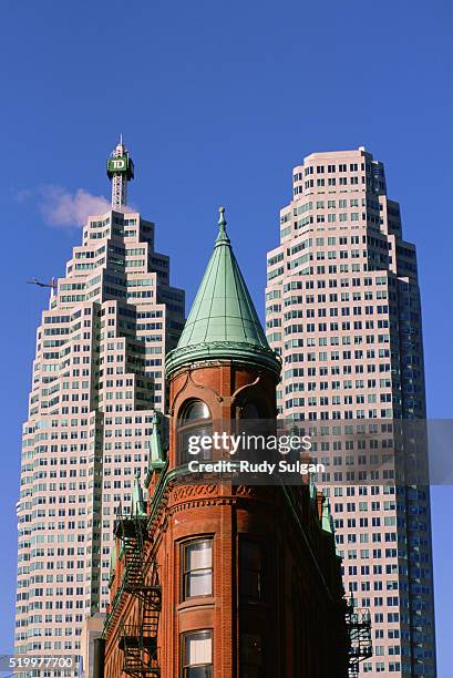 Bce Building Bce Tower Photos and Premium High Res Pictures - Getty Images