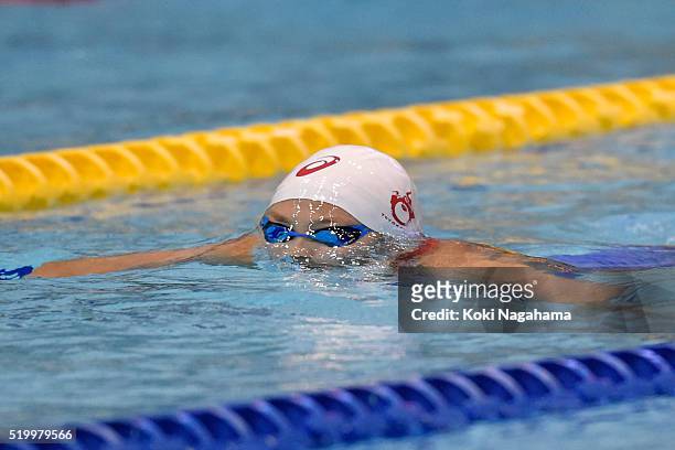 Runa Imai competes in the Women's 200m Breaststroke final during the Japan Swim 2016 at Tokyo Tatsumi International Swimming Pool on April 9, 2016 in...