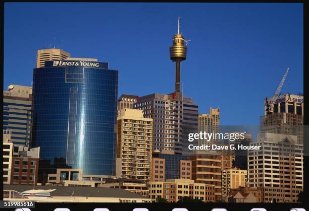 sydney skyline - sydney skyline stock pictures, royalty-free photos & images