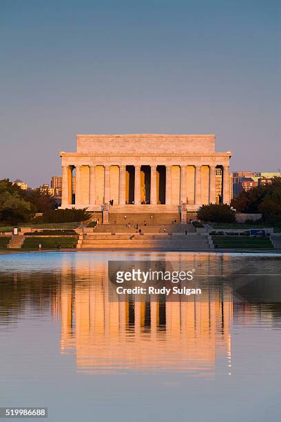 lincoln memorial at sunrise - colonnade stock pictures, royalty-free photos & images