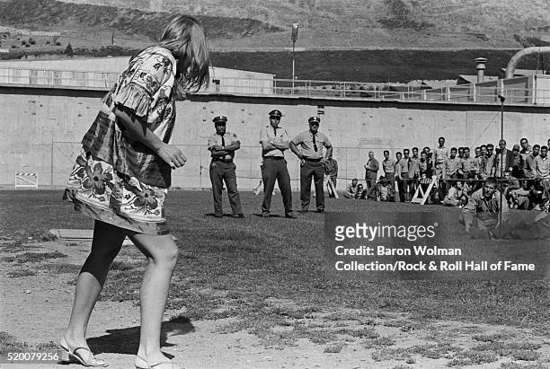 Woman on a band performs at San Quentin prison on Bread & Roses' show, San Francisco, October 11, 1969.