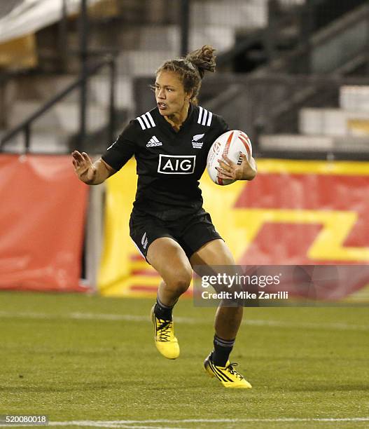 Ruby Tui of New Zealand runs with the ball during the Final match against Australia at Fifth Third Bank Stadium on April 9, 2016 in Kennesaw, Georgia.