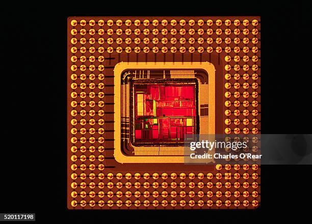 intel's pentium chip - intel pentium computer chip fotografías e imágenes de stock